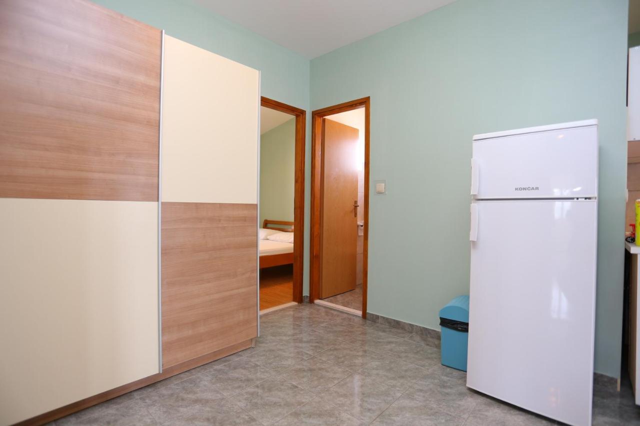 Apartments By The Sea Nemira, Omis - 17039 Tice Ngoại thất bức ảnh