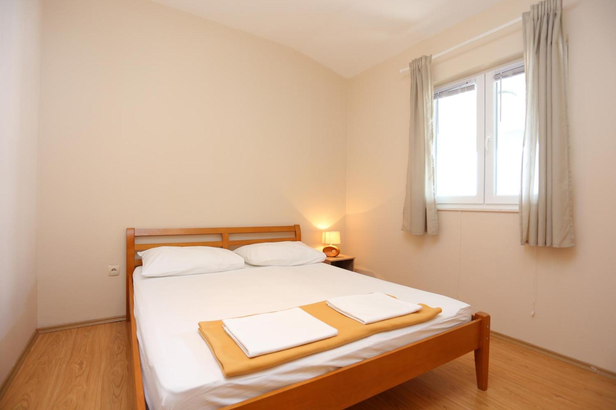 Apartments By The Sea Nemira, Omis - 17039 Tice Phòng bức ảnh